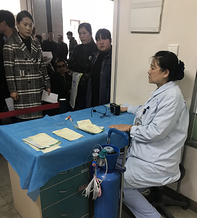 武艳红护士.jpg